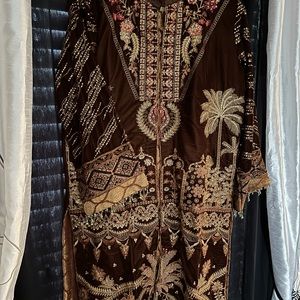 A brown gown by Xenia